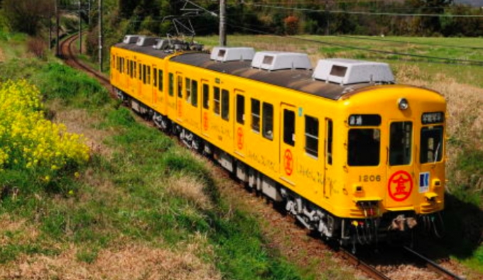 画像：しあわせさんこんぴらさん号 - 「高松琴平電気鉄道、金刀比羅宮例大祭にあわせ琴平線で臨時列車を運転」