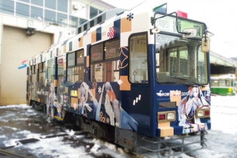 ニュース画像：前年度の雪「ミク電車2018」 - 「札幌市電、12月3日から毎年恒例のラッピング車両「雪ミク電車」運転 」