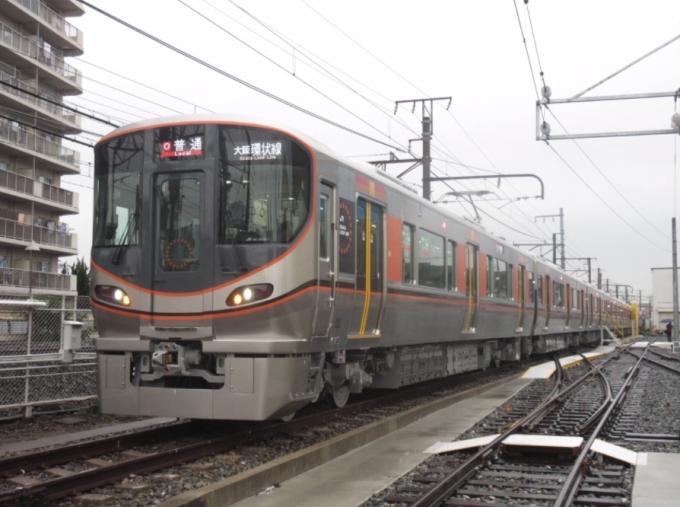 ニュース画像：大阪環状線で使用される323系 - 「大阪環状線、大晦日深夜に終夜運転 15分から30分間隔」
