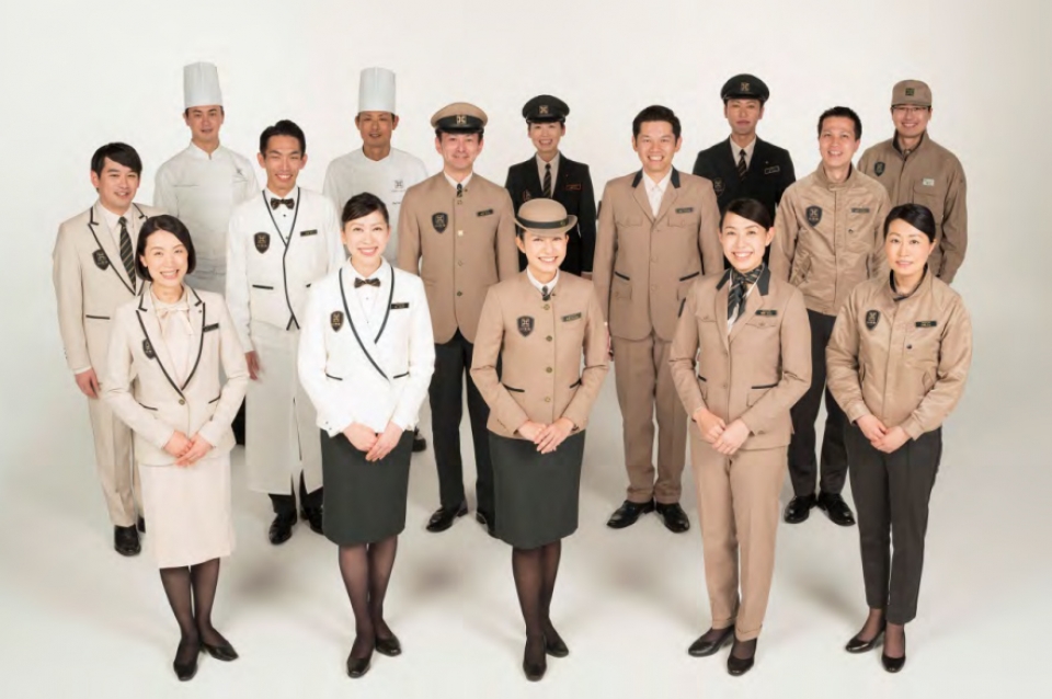 JR東日本、「TRAIN SUITE 四季島」のスタッフ制服を決定 | レイルラボ