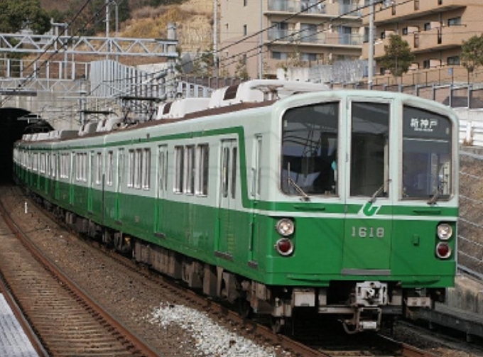 画像：神戸市営地下鉄 - 「神戸市営地下鉄、大晦日と正月三が日は土曜休日ダイヤで運行」