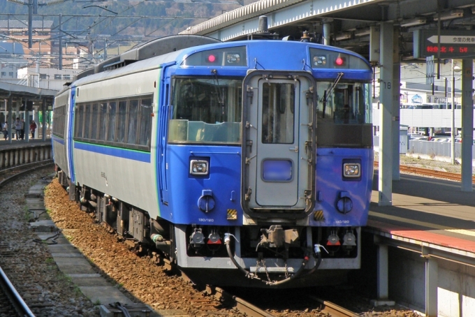 ニュース画像：JR北海道の特急 イメージ - 「石北本線、特急車内での沿線自治体の特産品販売を2019年も継続」