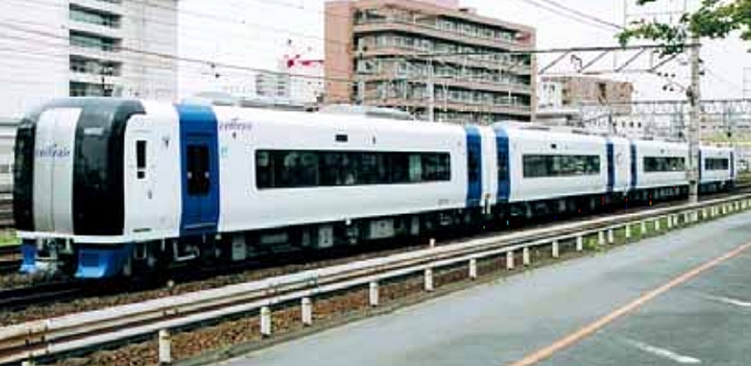 ニュース画像：ミュースカイで使用される名鉄2000系 - 「名古屋鉄道、GWの空港アクセス「ミュースカイ」で車両増結を実施へ」