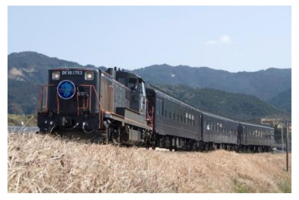 JR九州、SL人吉の客車で「さよなら折尾駅立体交差ツアー」を販売