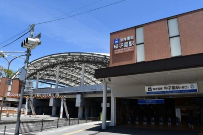 ニュース画像：阪神電車甲子園駅 - 「甲子園駅、選抜高校野球期間中は接近メロディを「世界に一つだけの花」に」