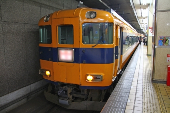 ニュース画像：近畿日本鉄道の特急 - 「近畿、ゴールデンウイークから5月中旬にかけて特急・急行などを増発」