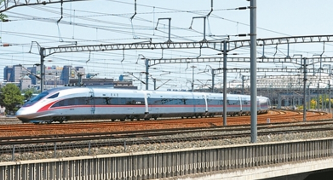 中国高速鉄道の新型車両 Cr400 復興号 が北京 上海間で運行開始 Raillab ニュース レイルラボ