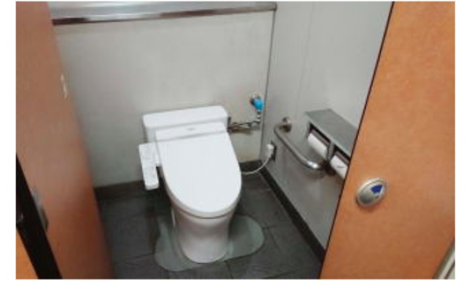 ニュース画像：守谷駅の洋式トイレ - 「関東鉄道、常総線全25駅のトイレの洋式化を達成」