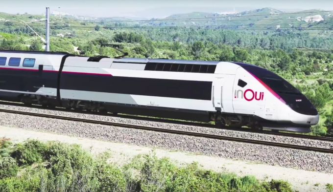 ニュース画像：「inOui」塗装イメージ - 「フランスTGV、7月2日に南西線が開業 段階的にTGVブランドを「inOui」に」