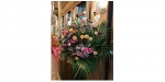 ニュース画像：生花の装飾 イメージ - 「熊本市電、5月10日から「母の日」にちなんだ生花の装飾電車を運行」