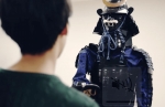 ニュース画像：対話エンジンを搭載した「AI-Samurai」 - 「東武、観光案内するロボット「AIサムライ」を浅草駅に設置 8月24日まで」
