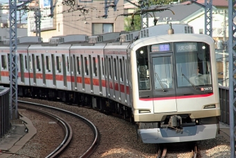 ニュース画像：東急東横線 - 「東急東横線、朝ラッシュ時間帯の一部急行列車を10両編成に変更」