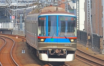 ニュース画像：都営三田線の6300形 - 「都営地下鉄、映画「ペット2」夏休みスタンプラリーを実施」