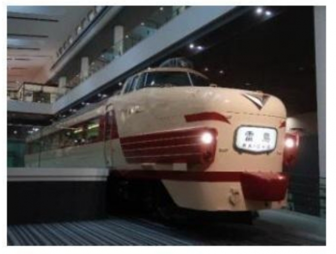 画像：クハ489形1号車 ヨンパー - 「ゴーパー？ヨンパー？あなたはどっち系？ 京都鉄道博物館が初の対決企画」