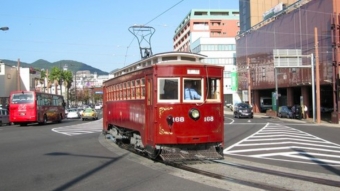 ニュース画像：明治電車168号 - 「長崎電軌、「鉄道の日」記念で明治電車168号を運行」