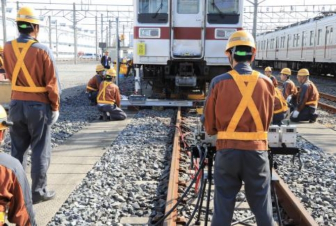 画像：以前の訓練風景 - 「東武鉄道、10月11日に南栗橋車両管区で「異常時総合訓練」を実施」