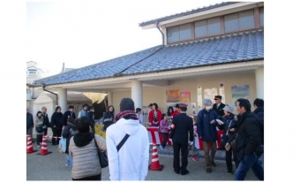 ニュース画像：橿原神宮前駅 - 「近鉄、1月1日に恒例の「ふるまいイベント」を実施」