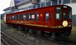 ニュース画像：観光列車「笑EMI」外観 - 「秋田内陸線の新観光列車、愛称は「笑EMI」 1月末に試乗会」