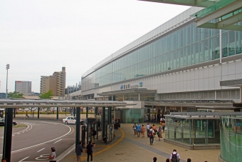 ニュース画像：富山駅 - 「富山駅、再整備後の南口駅前広場などがグッドデザイン賞を受賞 機能美などを評価」
