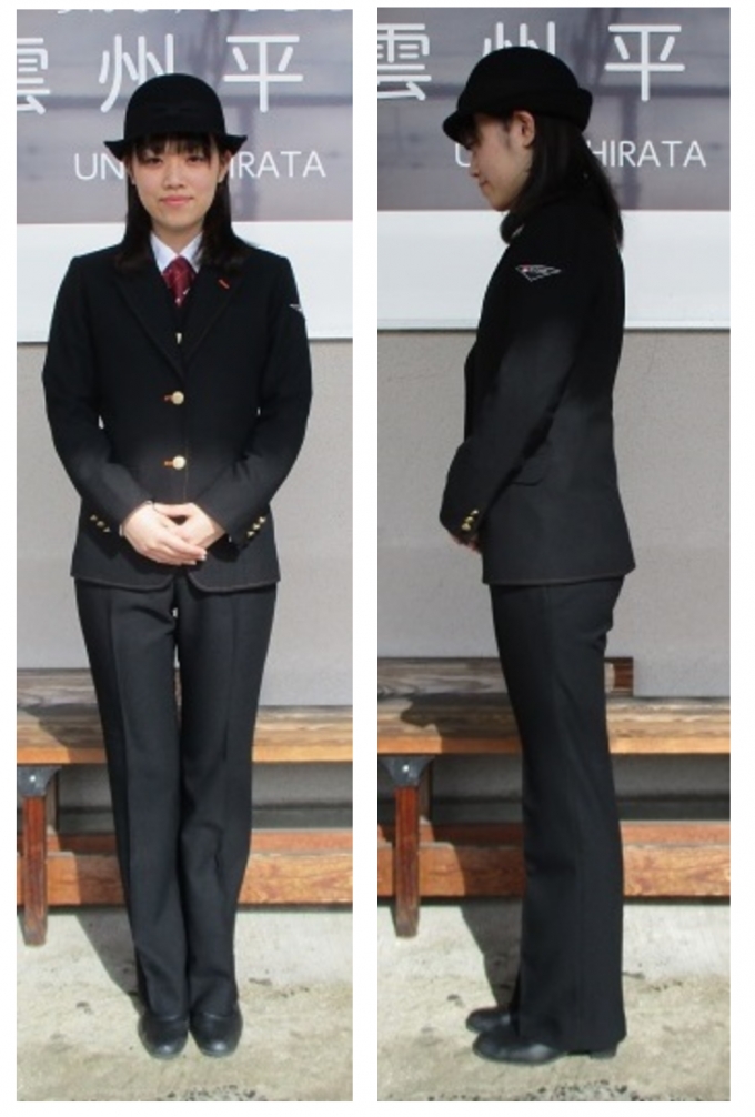 画像：駅務員 女性制服 - 「一畑電車、4月1日から運転士や駅務員の制服を変更」