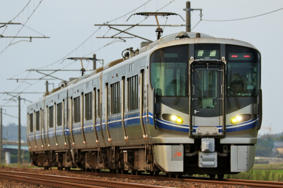 非売品 近畿車輛最近10年の歩み 100周年記念の近畿車輛の歩みの2冊