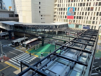 ニュース画像：渋谷駅 歩行者デッキ - 「渋谷駅で新たな歩行者デッキ、供用開始 渋谷フクラスと地上2階で接続」