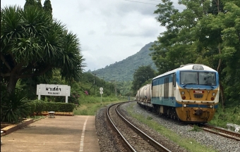 ニュース画像：タイ東北部のPha Sadet駅に列車が到着する様子 - 「ウェザーニューズ、タイ国鉄に鉄道気象サービスを提供開始」