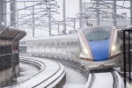 ニュース画像：グランクラスのある「E7・W7系新幹線」(たぬきポンポコさん撮影) - 「JR東、新幹線・在来線特急列車の一部車内サービス再開 3/26から」