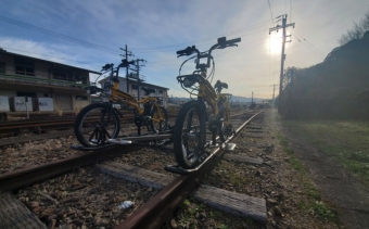 ニュース画像：レールサイクル - 「くま川鉄道、レール上をサイクリング？！「くまチャリ」運行開始」