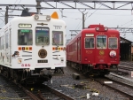 ニュース画像：ねこ耳がかわしい「たま電車」と真っ赤な「うめ星電車」(kinokuniさん撮影) - 「ローカル線「和歌山電鐵」、ねこ駅長と一風変わった電車がお出迎え」