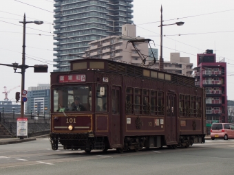 ニュース画像：101号 (tokadaさん撮影) - 「熊本市電、「市電ミュージアム」運行 レトロ調電車でパネル展示」