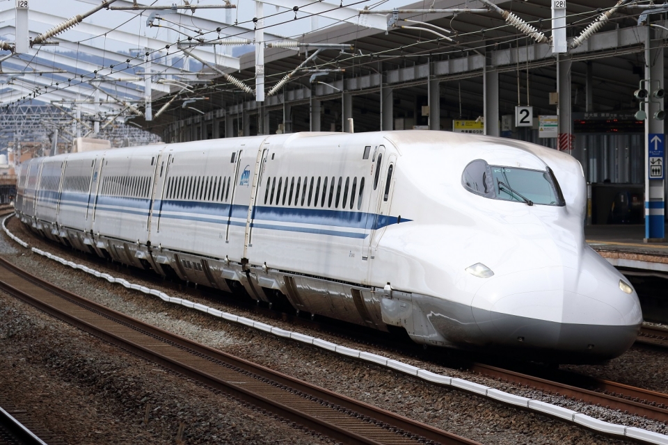 ニュース画像：山陽新幹線 (REDさん撮影) - 「山陽新幹線で貨客混載、JR西と福山通運が検討」