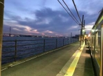 ニュース画像：夕方の鶴見線 海芝浦駅 - 「JR東日本、1月と2月に鶴見線でビール列車を運行 12月5日から発売」