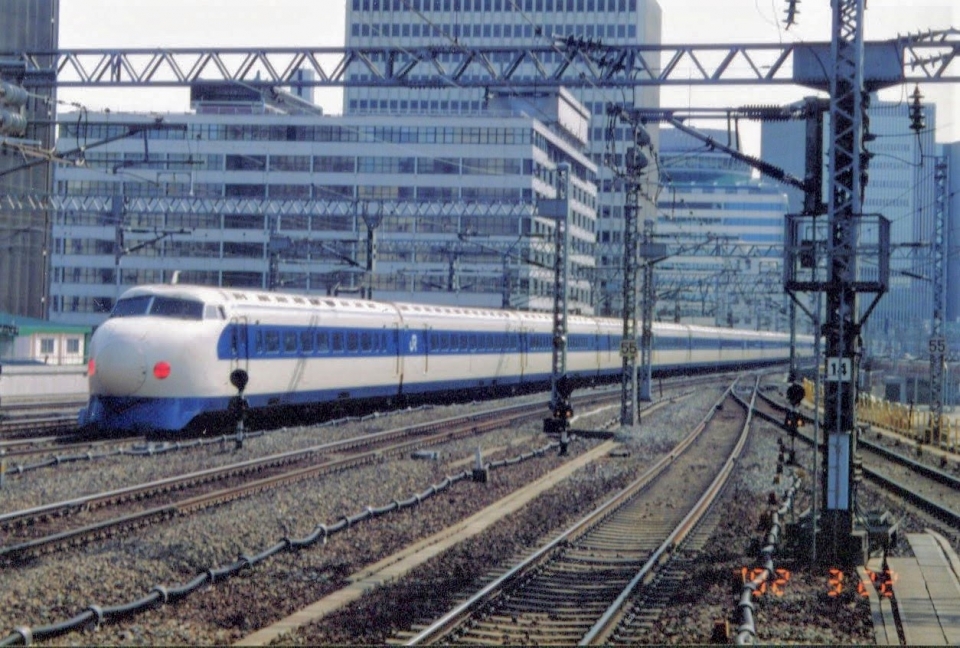 ニュース画像：東海道新幹線 (もりもりさん撮影) - 「NHK BS、10/7に「新幹線の父」と「鉄路の記憶」を一挙再放送」