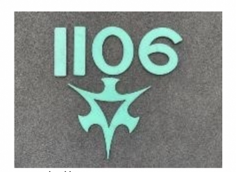 京都市営地下鉄、烏丸線10系の「車外車号銘板」など鉄道部品をネット