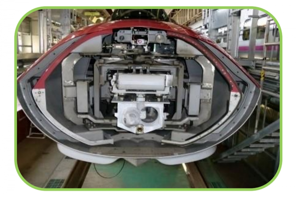 ニュース画像：E6系 併合装置カバー デモンストレーション イメージ - 「秋田の車両センターを臨時列車で周遊するツアー11/14開催 「EF64 37」の見学も！」
