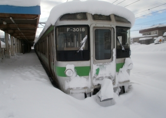 ニュース画像：2/6の大雪の際の様子  - 「なぜ列車運行は止まったのか？「ドカ雪襲来 除雪できない」 NHK BS 3/2深夜」