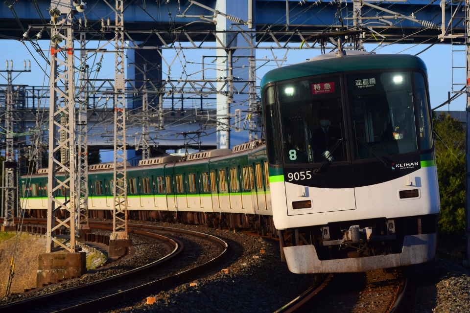 ニュース画像 1枚目：京阪9000系 9001編成 2021年4月撮影(Fontainさん撮影)