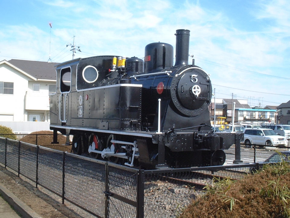 ニュース画像 6枚目：おもちゃのまち駅前に展示されている「5号蒸気機関車」(北東航1さん 2008年02月19日撮影)