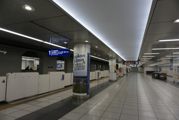 ニュース画像：羽田空港第３ターミナル駅のホームドア(2020年02月10日乗車 やまやまさん撮影) - 「京急「ホームドア」、2030年代中ごろに全駅へ 設置完了駅では事故ゼロ」