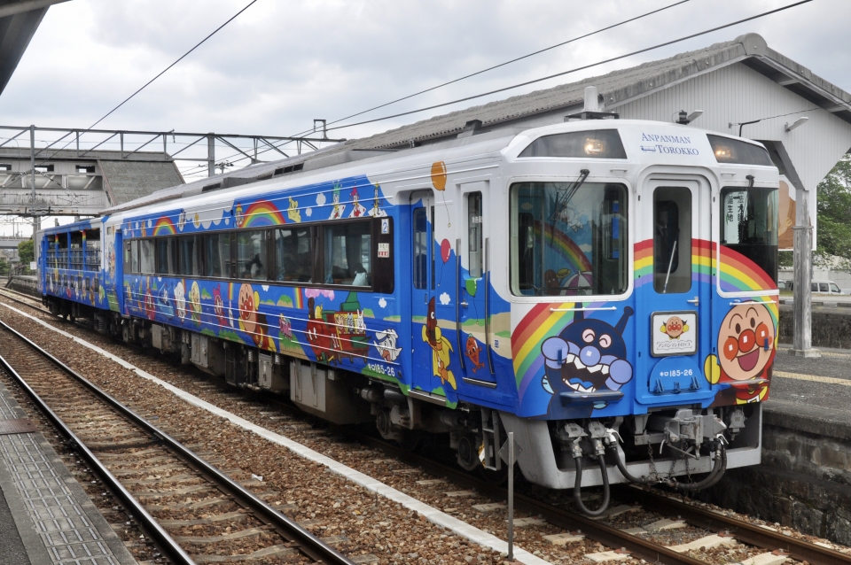 ニュース画像：(キハ185系 sukimaさん 2021年05月02日撮影) - 「夏休みに乗りに行こう！JR四国の3大「トロッコ列車」運行計画を発表」