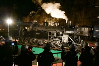 画像：SLナイトトレイン撮影会の様子 - 「大井川鐵道、1月27日と2月10日に「SLナイトトレイン」運行 夜間撮影会も」