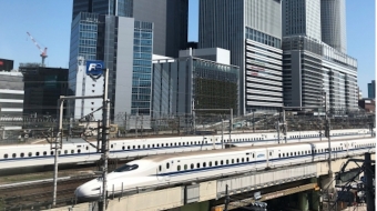 ニュース画像：間近に東海道新幹線を楽しめます