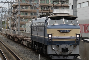 ニュース画像：EF66 27「ニーナ」(EF66形 けーはんなさん 2022年07月03日撮影) - 「EF66-27「ニーナ」が京都鉄道博物館に！EF65と夏休みに展示へ」