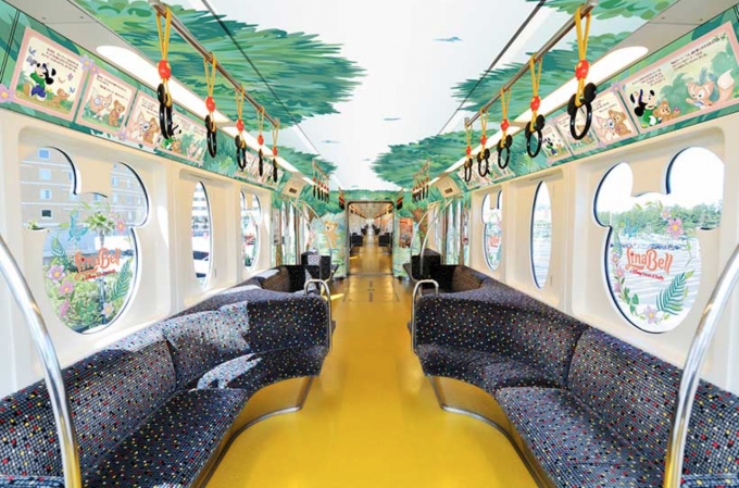 ニュース画像：「リーナ・ベル」のデザインを装飾したモノレール  - 「ディズニーリゾートラインに“リーナ・ベル”ラッピング列車登場！9/8から」