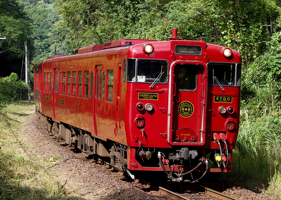 ニュース画像：小倉工場鉄道ランドへ 「いさぶろう・しんぺい」で乗り入れ(キハ40系 TSUBAMEさん 2017年09月25日撮影) - 「小倉工場鉄道ランド、グランドオープン 「いさぶろう・しんぺい」で乗り入れツアー開催」