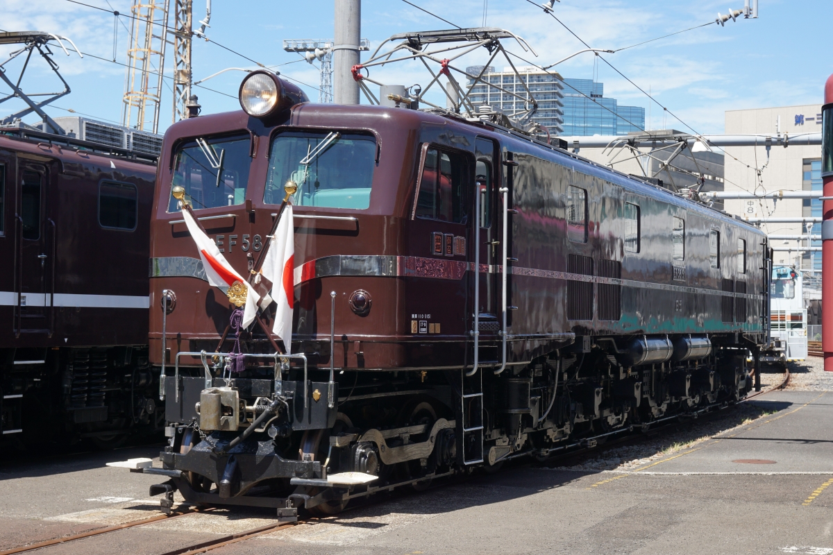 お召列車専用機「EF58 61」、鉄道博物館常設展示決定！10/30から