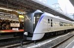 ニュース画像：新宿駅での出発式 - 「E353系、営業運行を開始 新宿駅や松本駅で出発式」