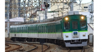 ニュース画像：京阪5000系 - 「「京阪5000系」復刻企画イベント、KUZUHA MALLで開催 グッズ販売やミニ電車運行」