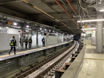 ニュース画像：拡幅された渋谷駅 山手線 内・外回りホーム